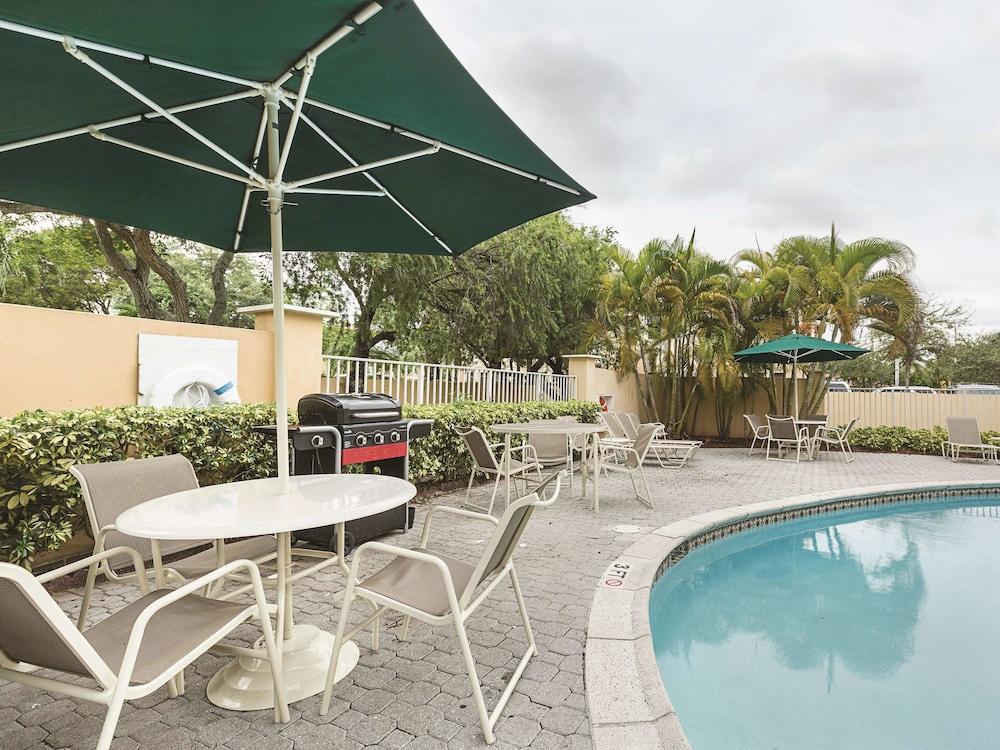 La Quinta By Wyndham Miami Lakes Εξωτερικό φωτογραφία